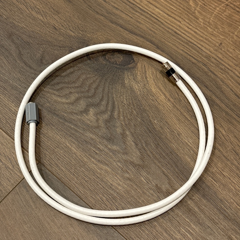 Amphenol  CTFC-T10 4002132 6 Series (ETL) US CATV 18 AWG (White) Cable Cord